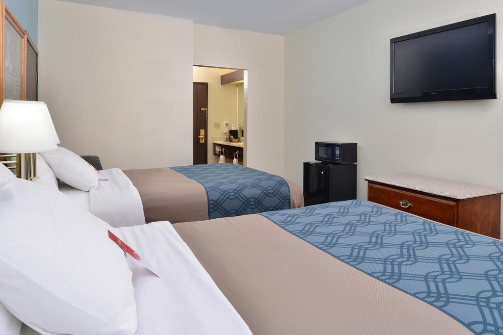 Econo Lodge Inn & Suites Shelbyville Szoba fotó