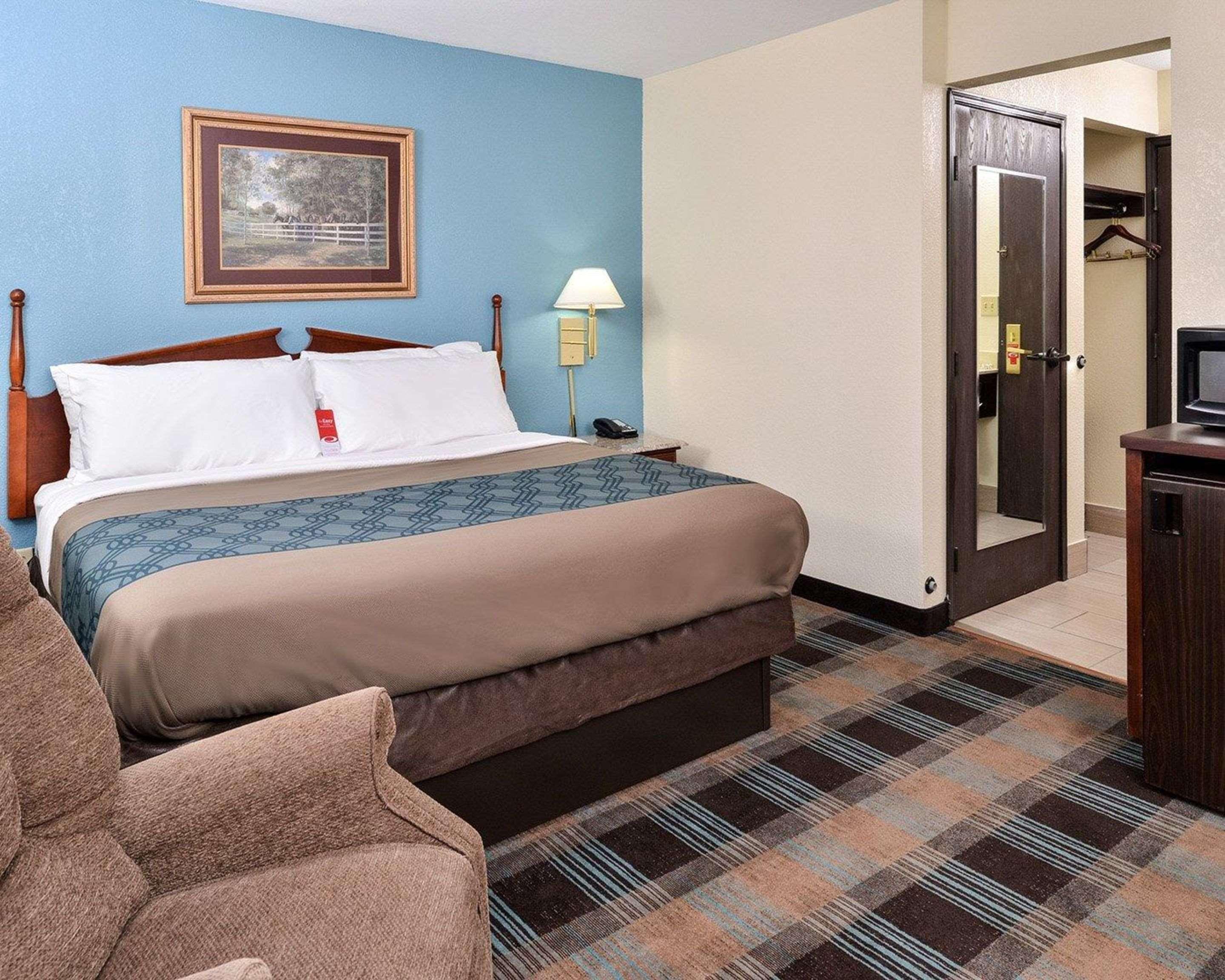 Econo Lodge Inn & Suites Shelbyville Kültér fotó