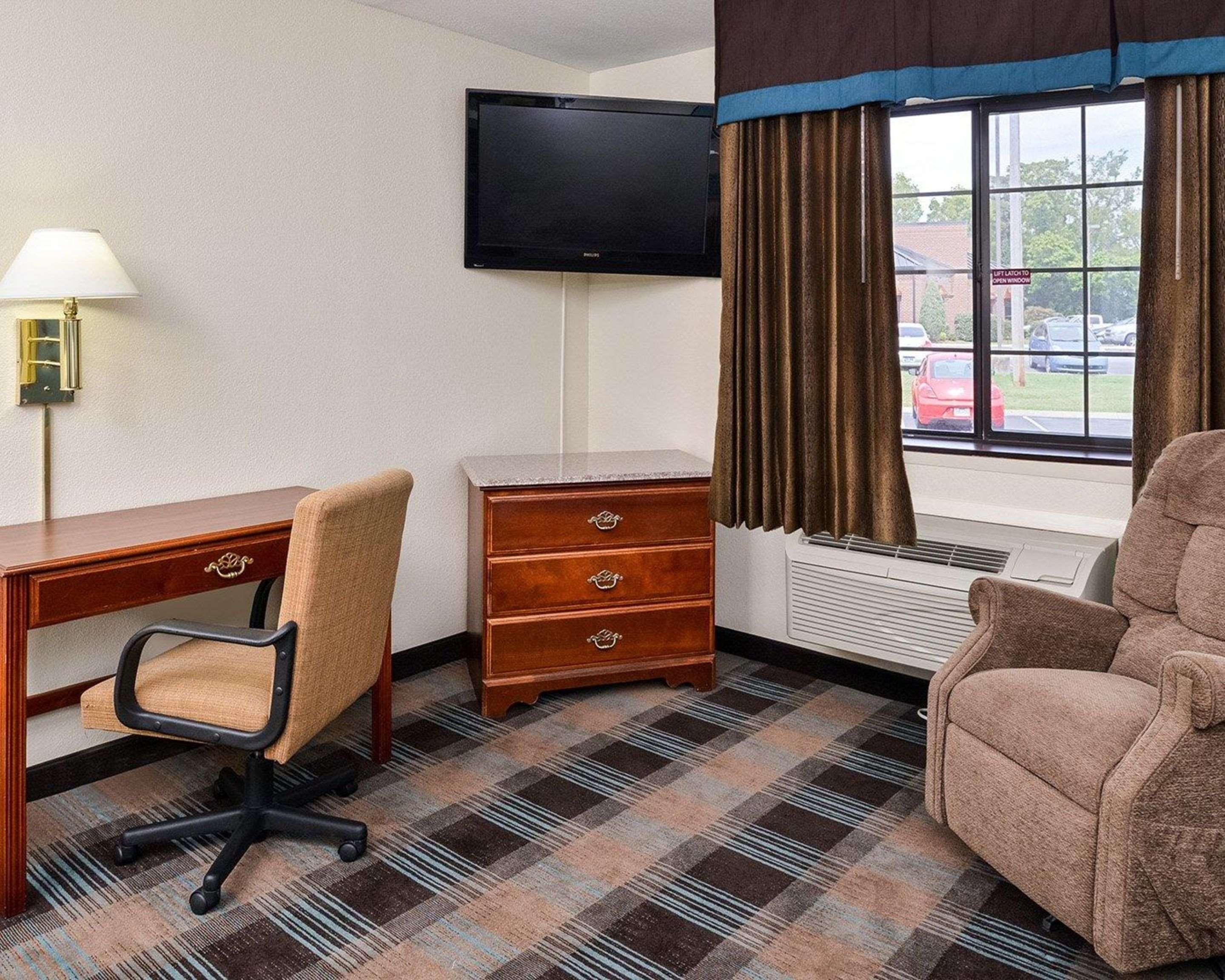 Econo Lodge Inn & Suites Shelbyville Kültér fotó