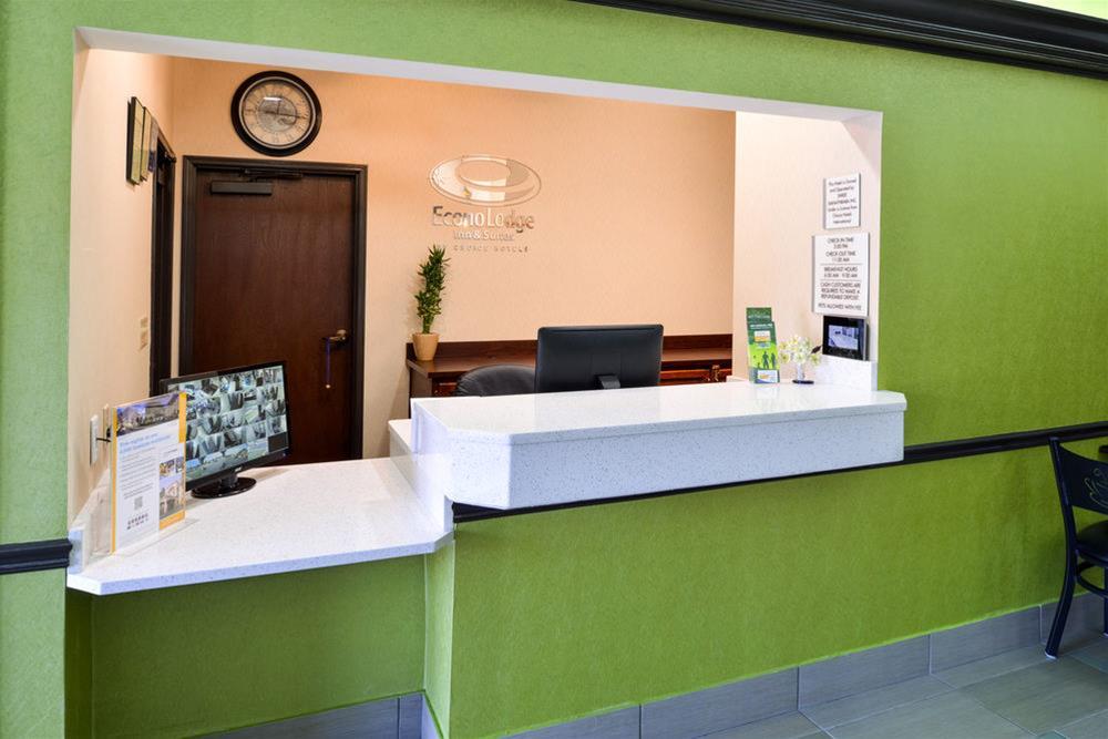 Econo Lodge Inn & Suites Shelbyville Kültér fotó