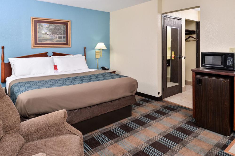 Econo Lodge Inn & Suites Shelbyville Kültér fotó
