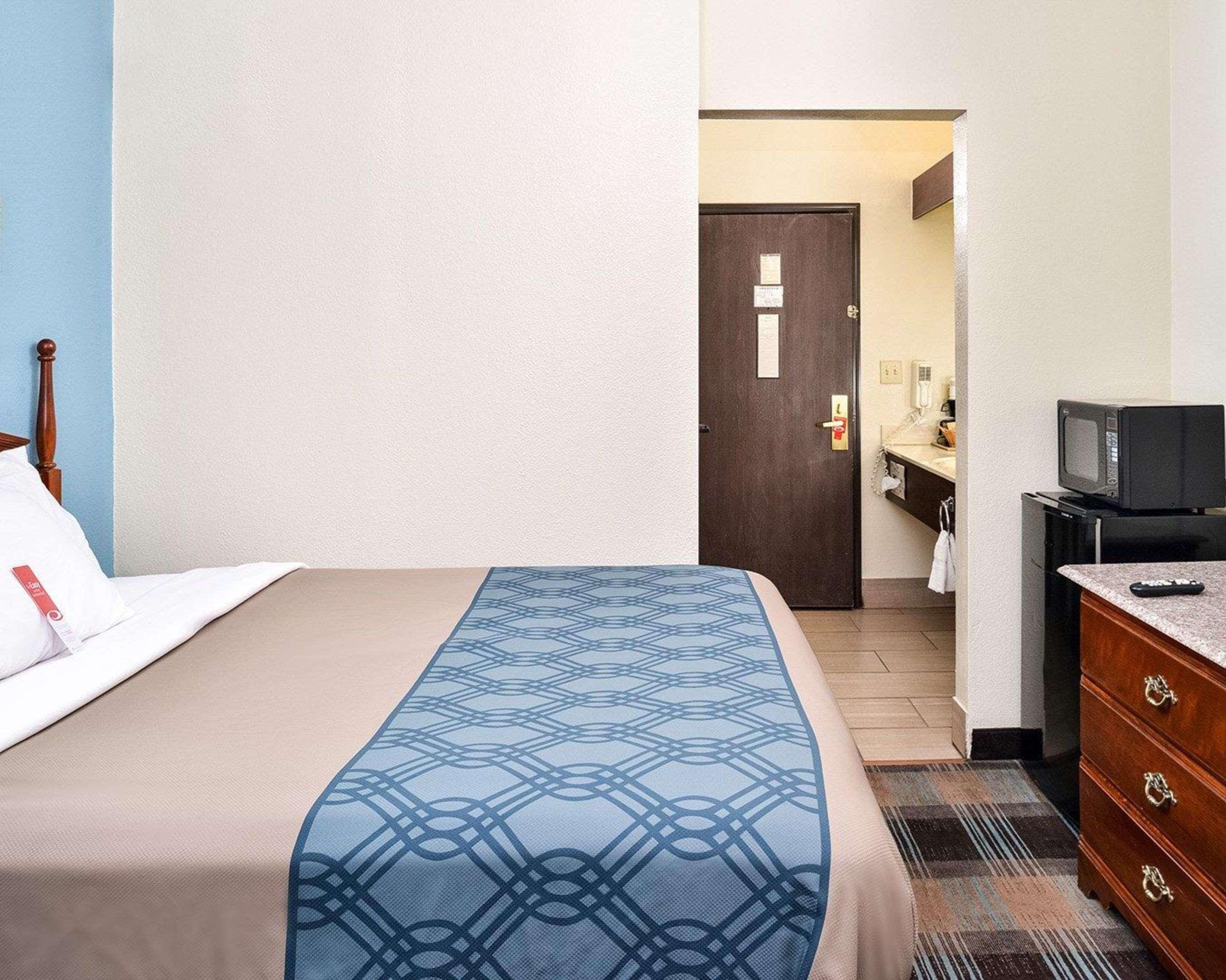 Econo Lodge Inn & Suites Shelbyville Kültér fotó