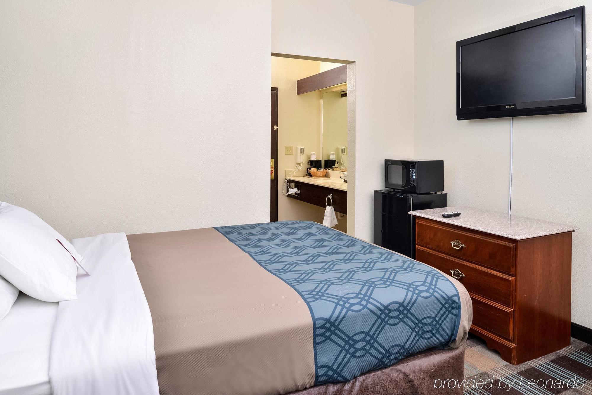 Econo Lodge Inn & Suites Shelbyville Kültér fotó